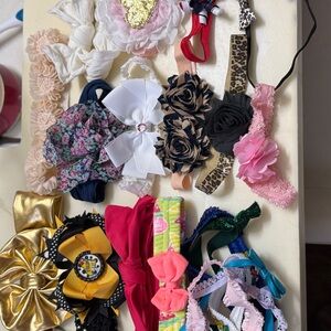 Assorted Kids Hair Accessories Set - Gold, Pink, White, Black